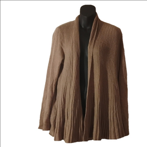Charter club Cashmere luxury sweater. Size large. Pretty tan color, swingy style